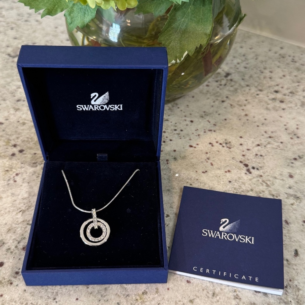 Swarovski Circle Crystal Pendant Rhodium Plated Pendant Necklace